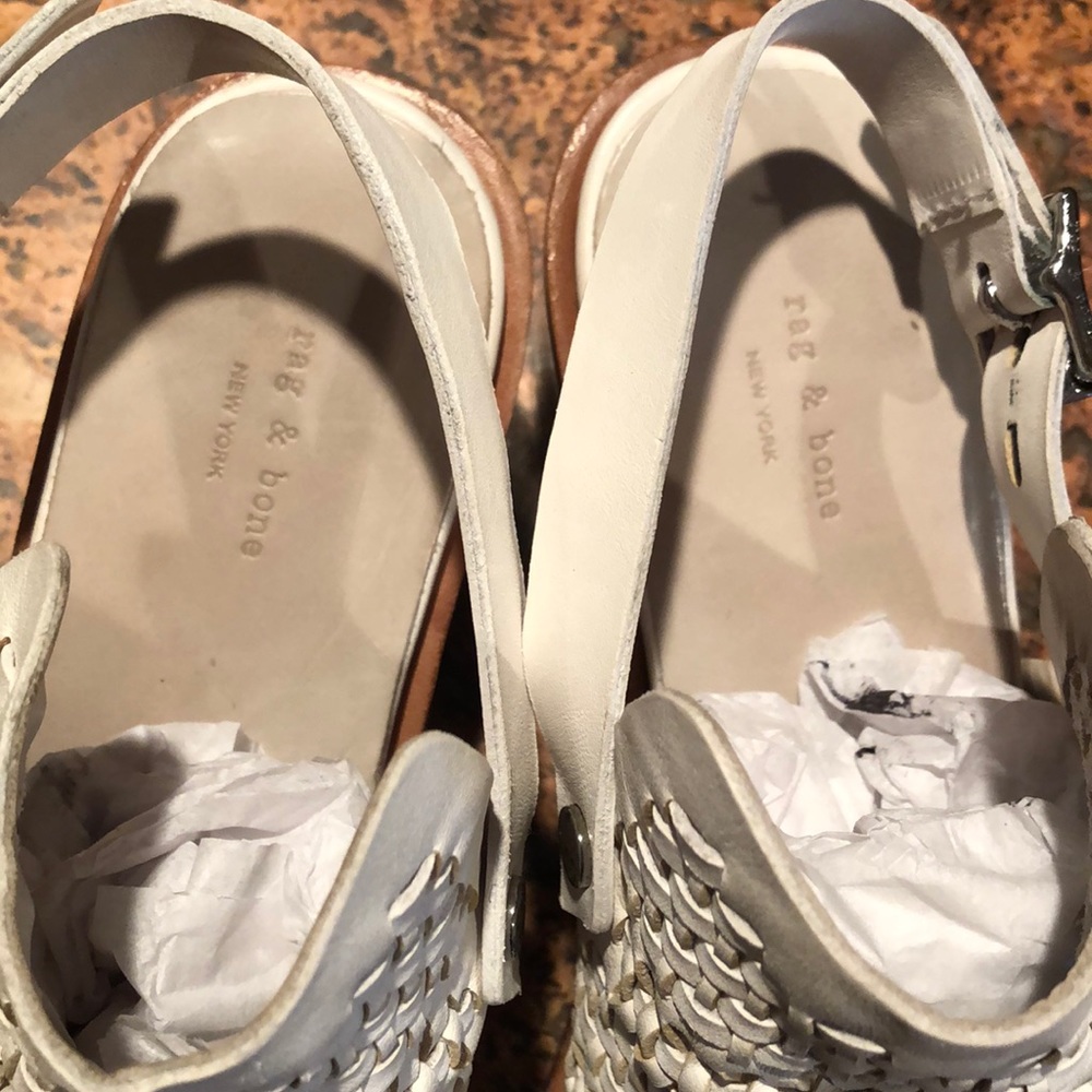 rag & bone sandal. White/cream. Size 39 - Picture 8 of 11